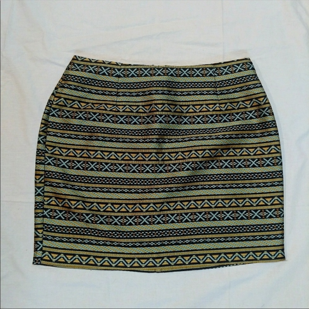 Love 21 aztec print mini skirt